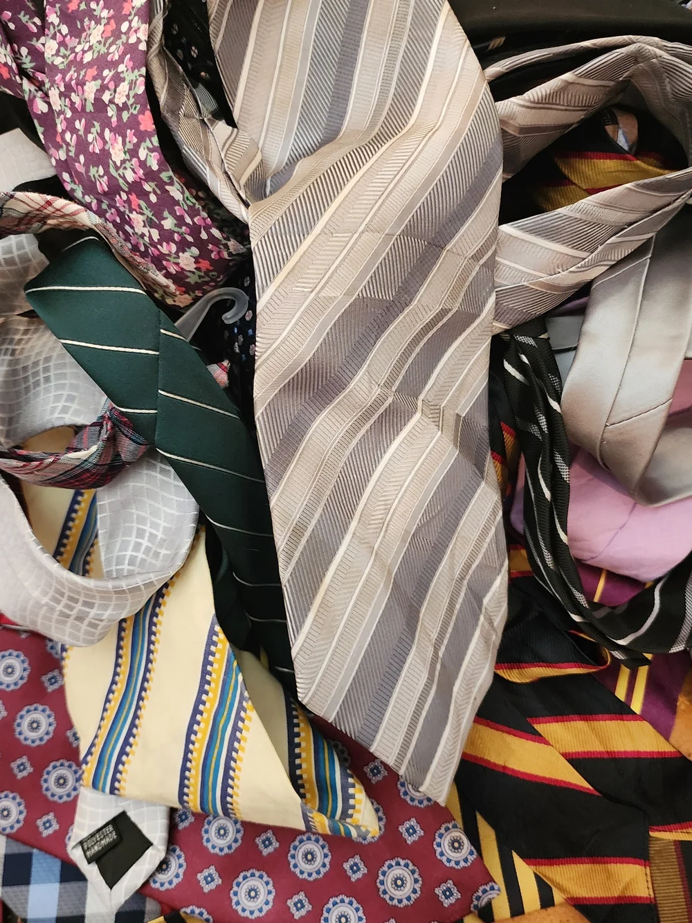 50 Pc Men’s Necktie Lot Vintage & Modern Silk Wool Cotton Polyester Mixed Brands